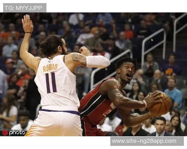 阿德巴约首节表现抢眼7投4中斩获10分4篮板1助攻助力球队开局良好