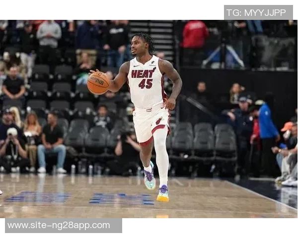 篮网主场揭幕战缺席两位首轮新秀鲍威尔与沃尔夫因伤无法参赛